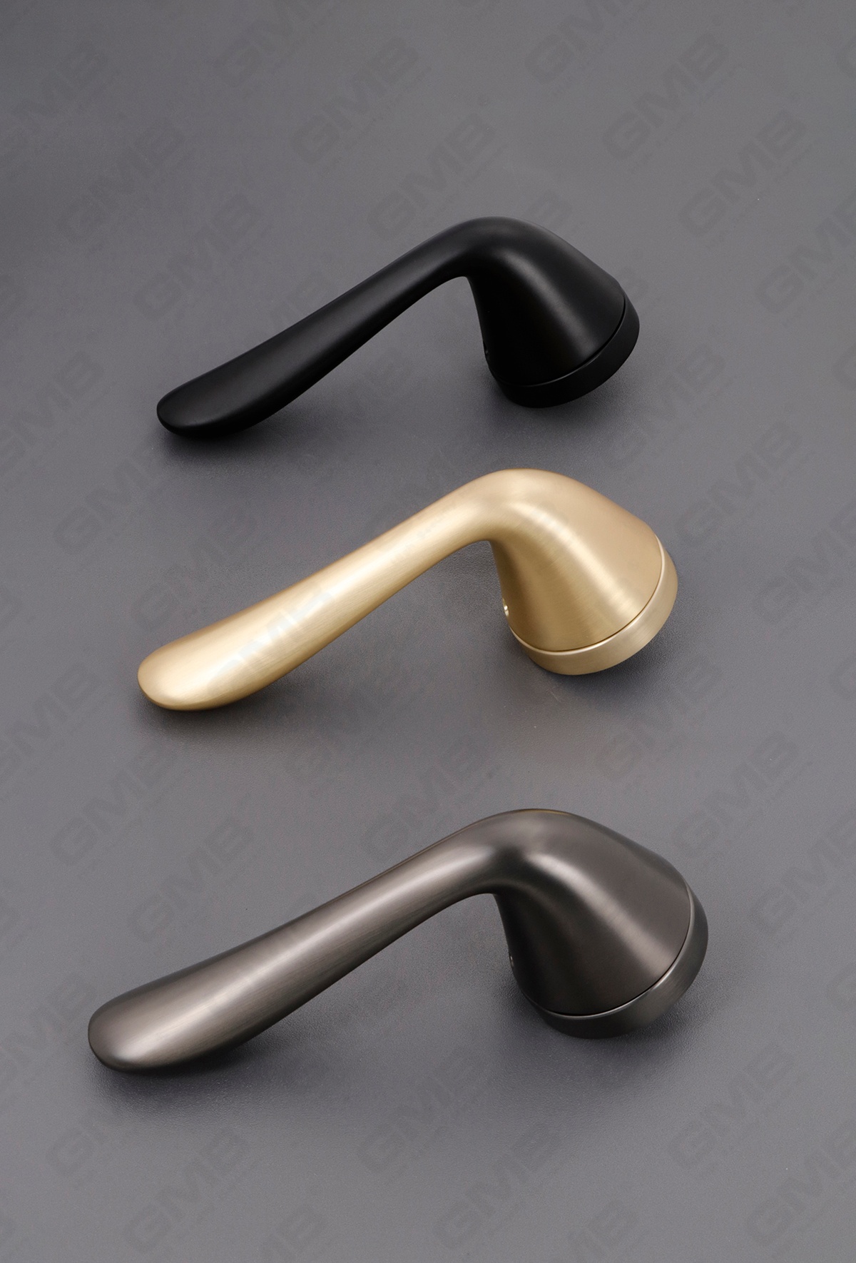 ZINC ALLOY HANDLE Z062409 (1)