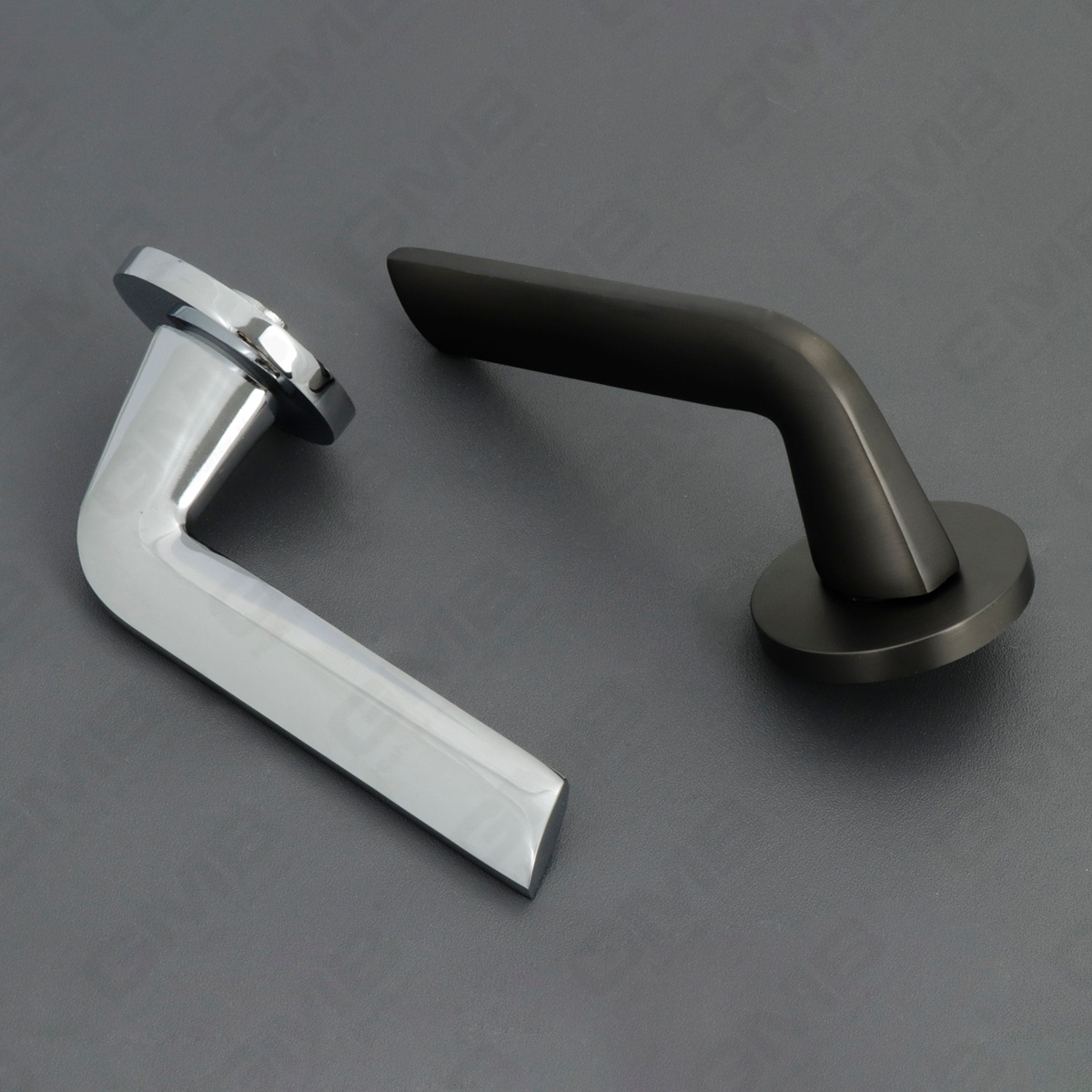 ALUMINIUM HANDLE A082603 (1)