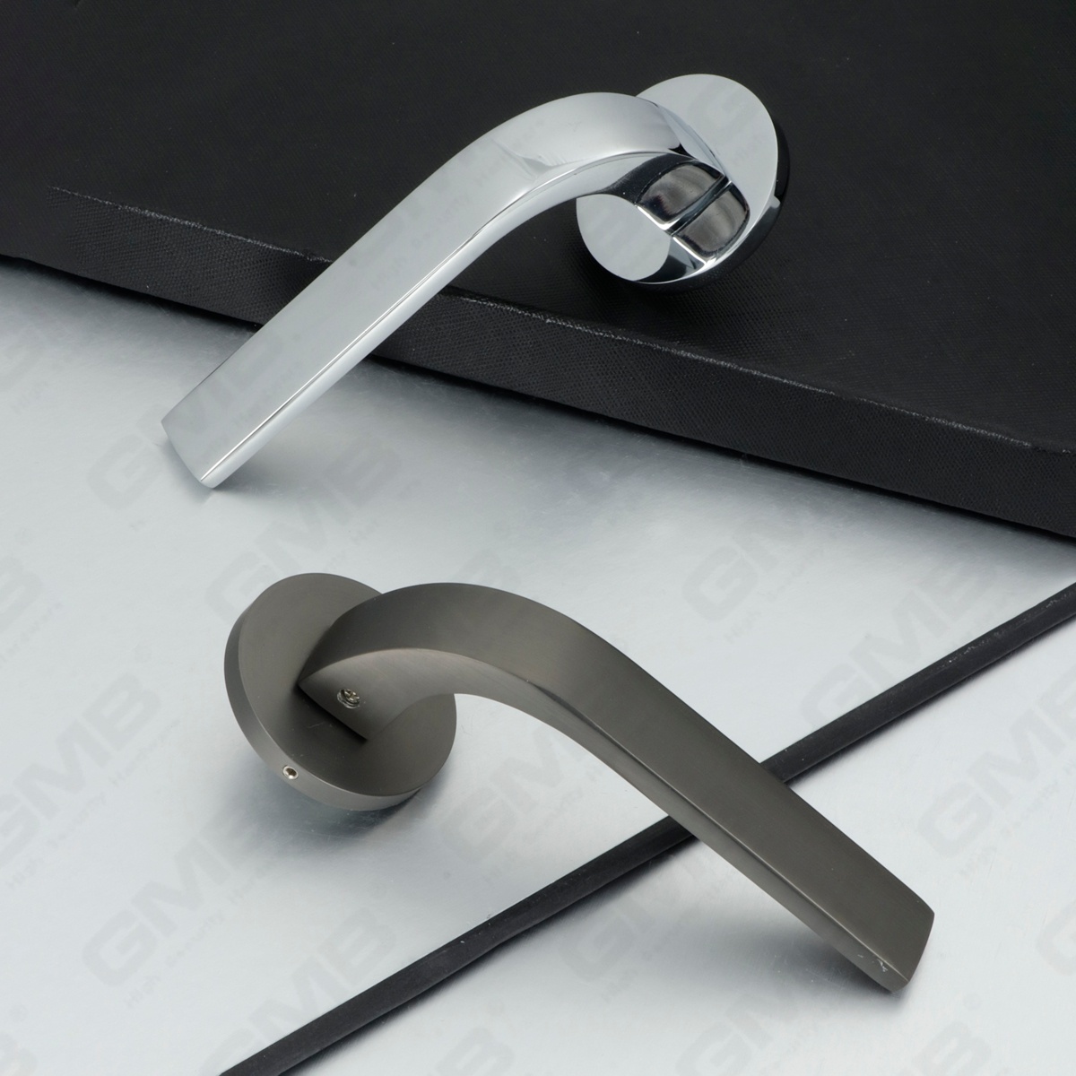 ALUMINIUM HANDLE A082601 (11)